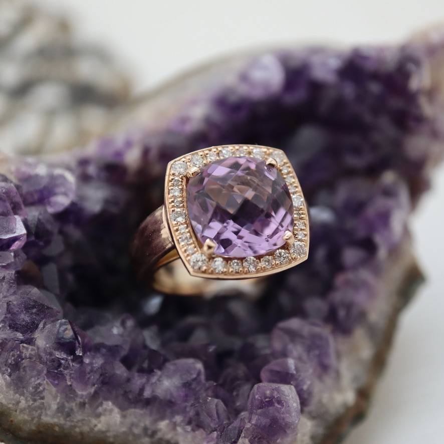 Bague or rose améthyste et diamants