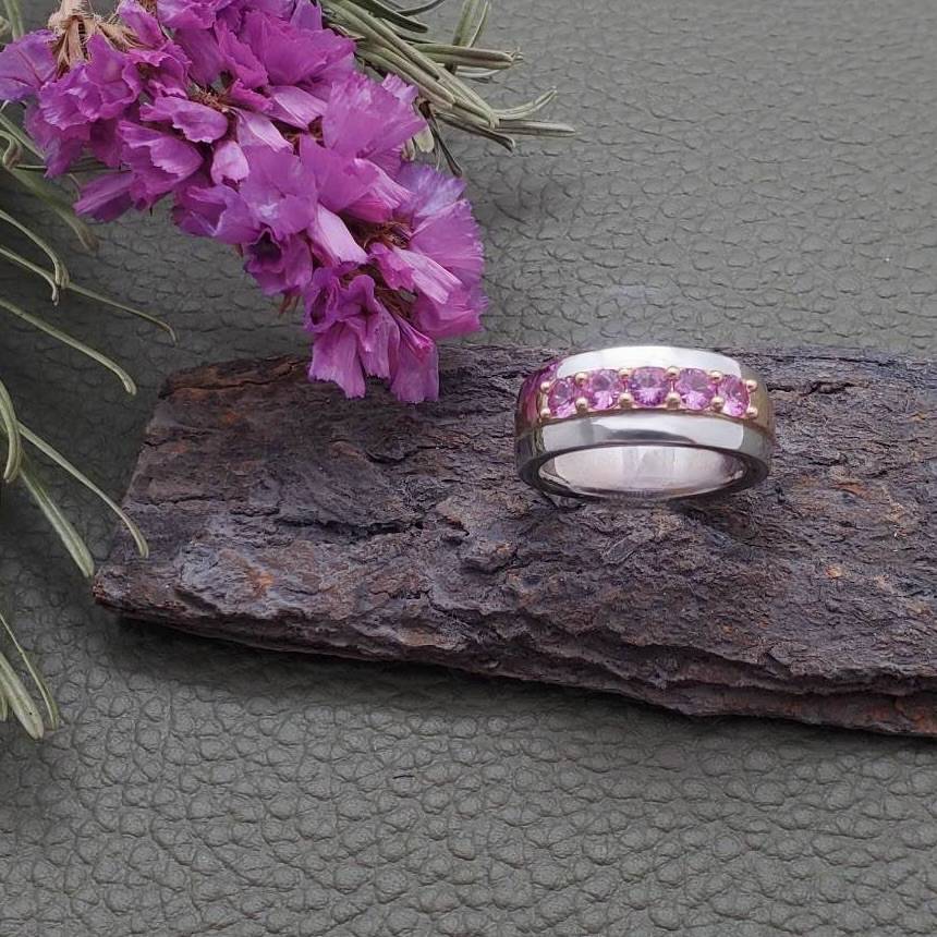 Bague or blanc et rose saphirs roses joaillerie Bordeaux