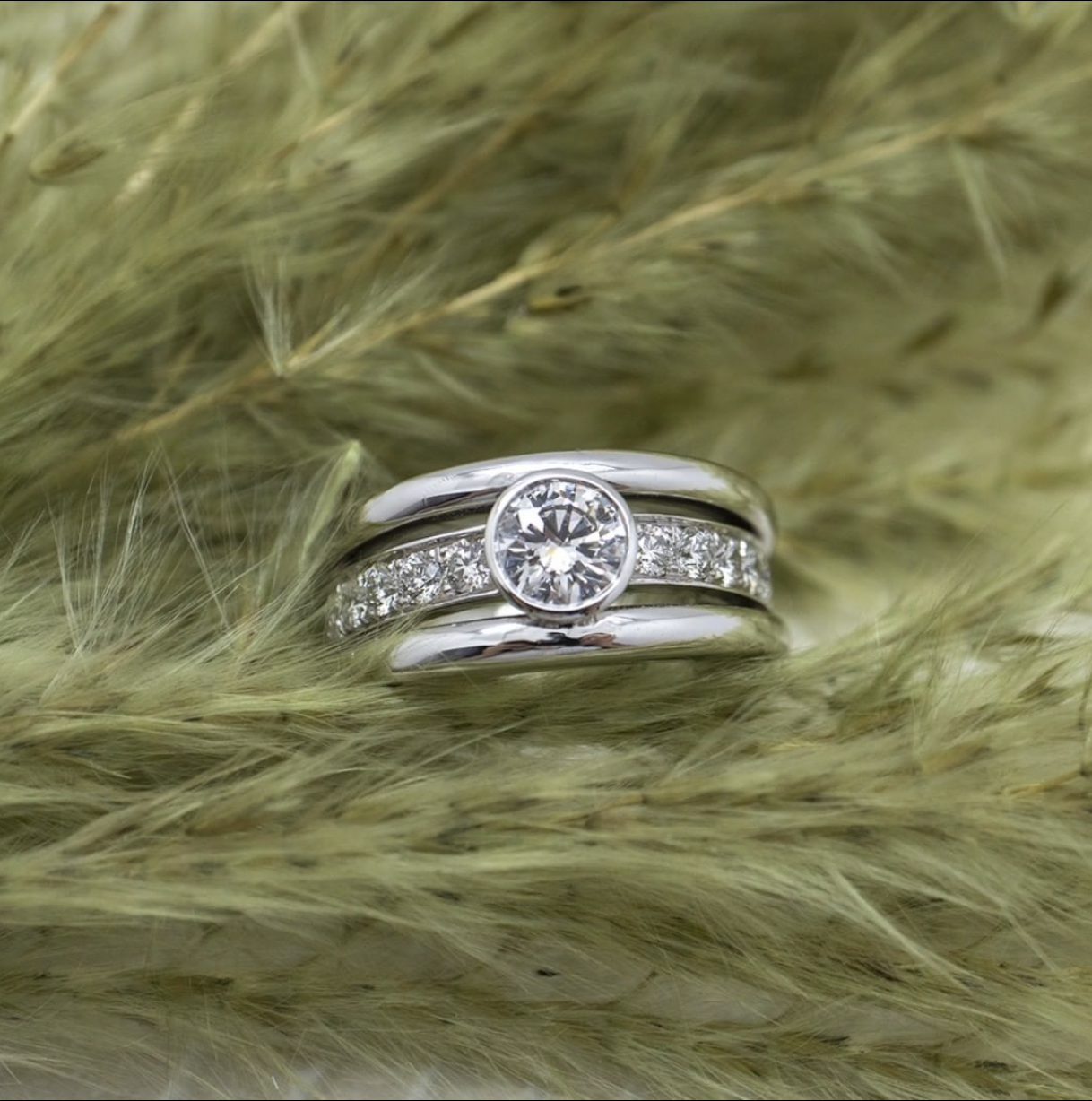 Bague femme or blanc diamants multirangs