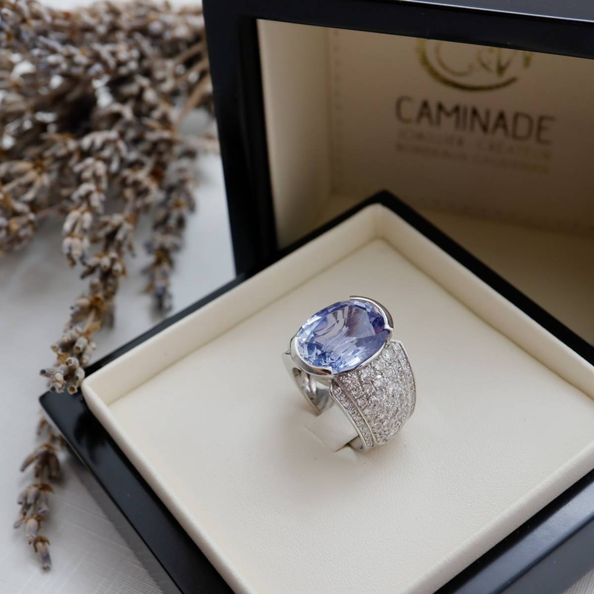 Bague d'exception luxe saphir bleu bijouterie Bordeaux