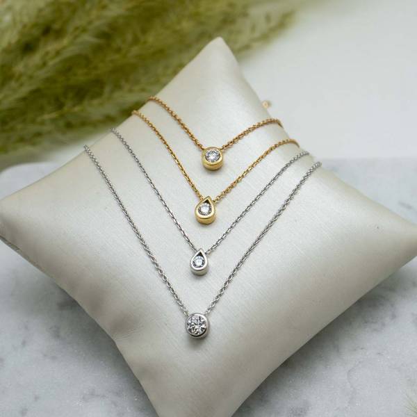 Collier en or et diamant à bordeaux le bouscat